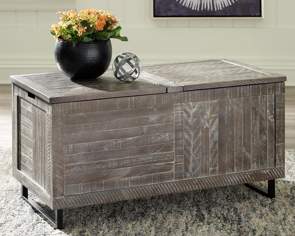 Distressed Gray Storage Trunk or Coffee Table G7596