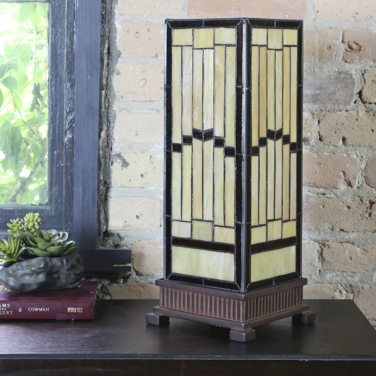 Stained Glass Hurricane Lamp E893