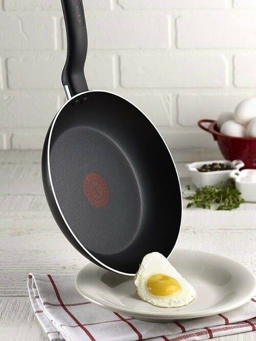 Nonstick 12-Piece Black Cookware Set F42347