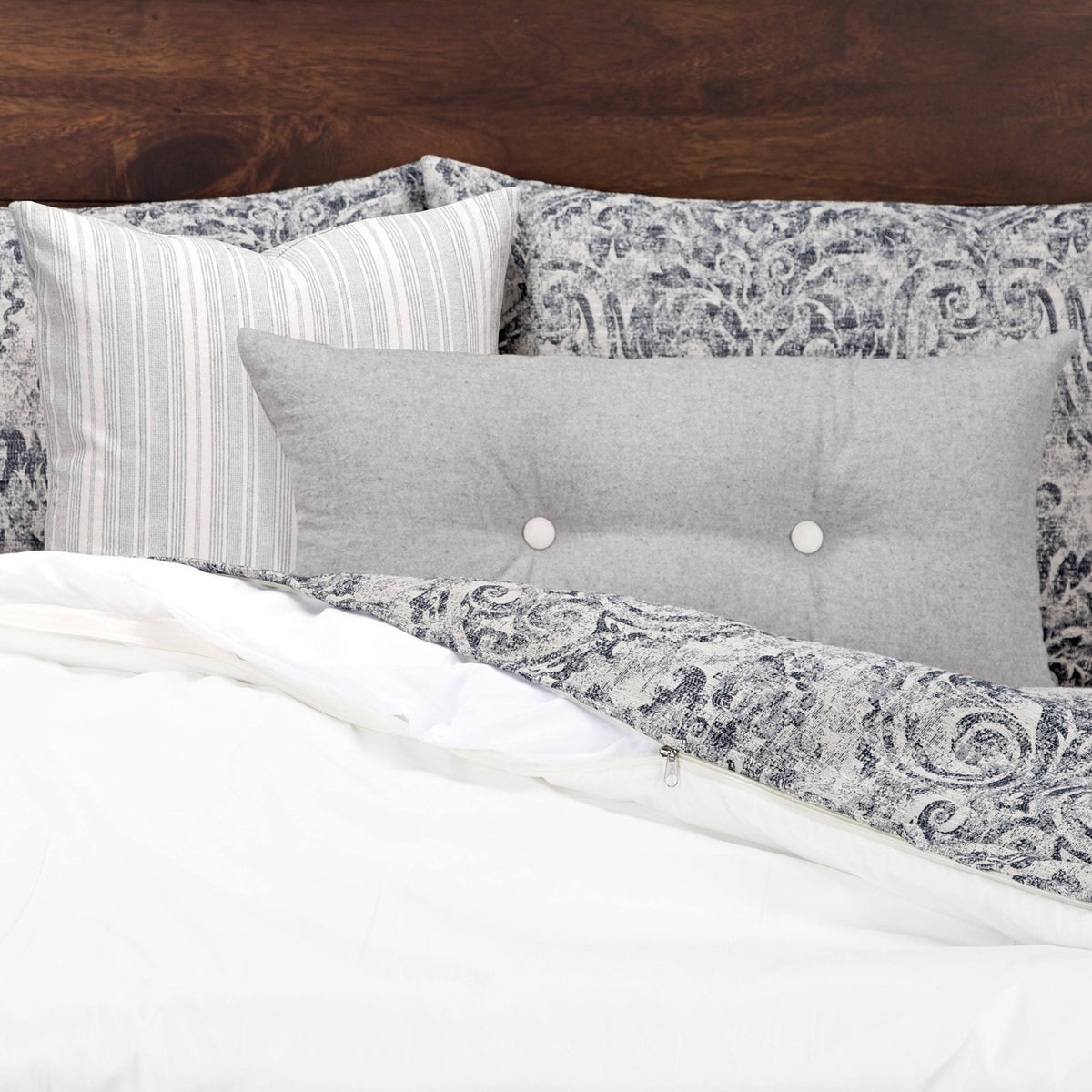Blue White California King 6 Piece Duvet Cover and Duvet Insert Set Q543