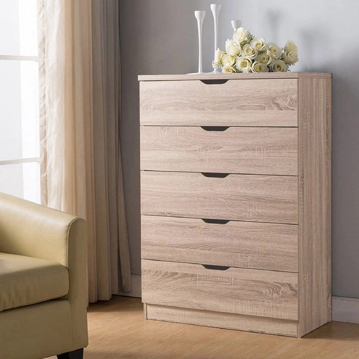 Brown 5 Drawer Wood Dresser Z5081
