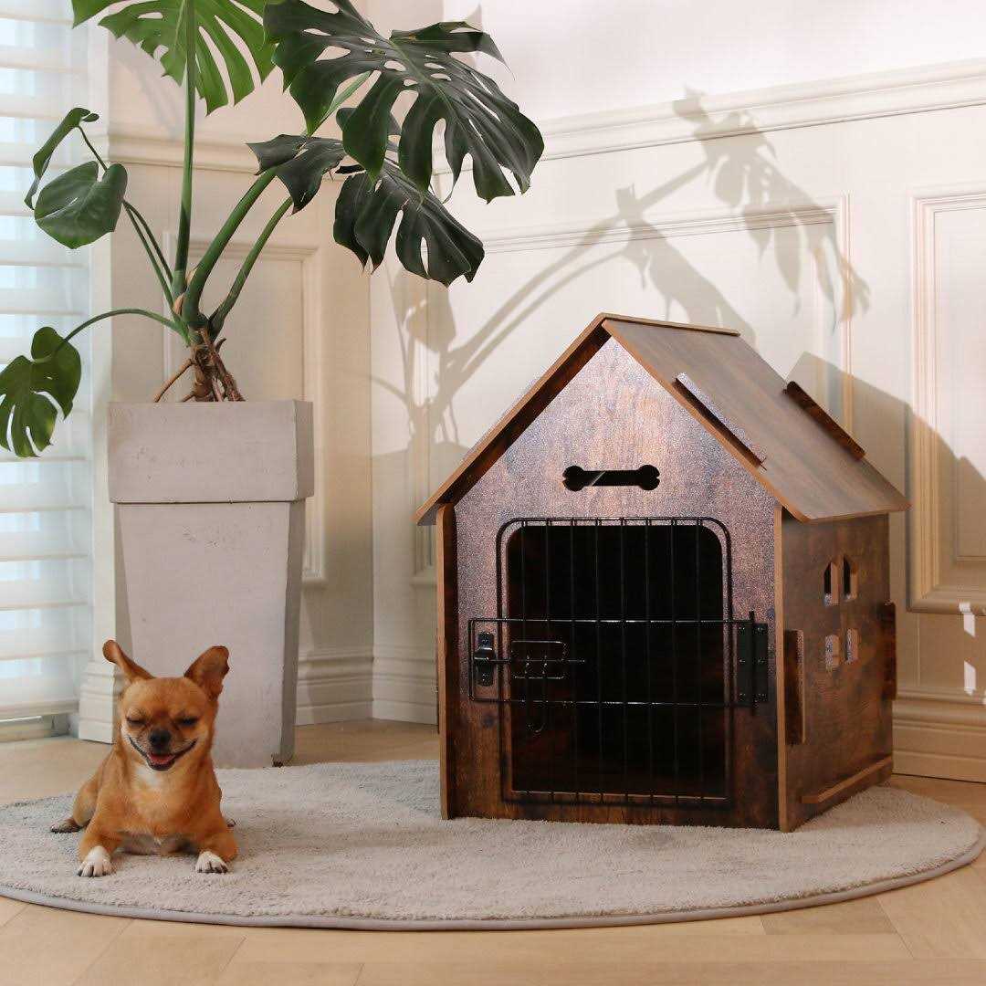 Wooden Pet House with Roof and Lockable Door O2316
