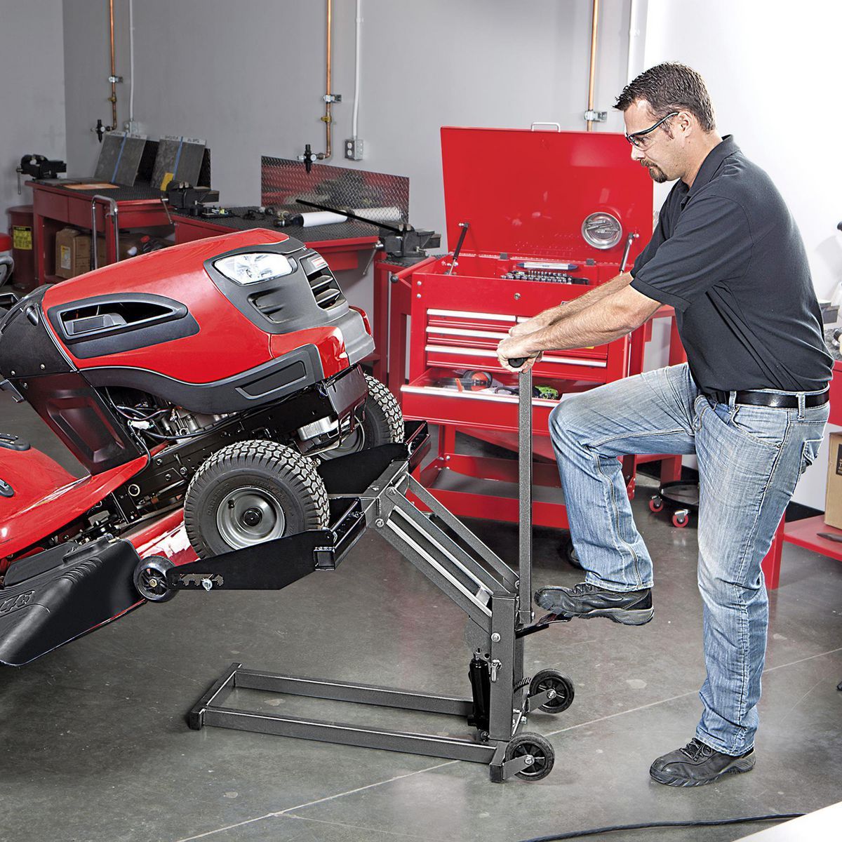 300 lb. ATV/Lawn Mower Lift C92015