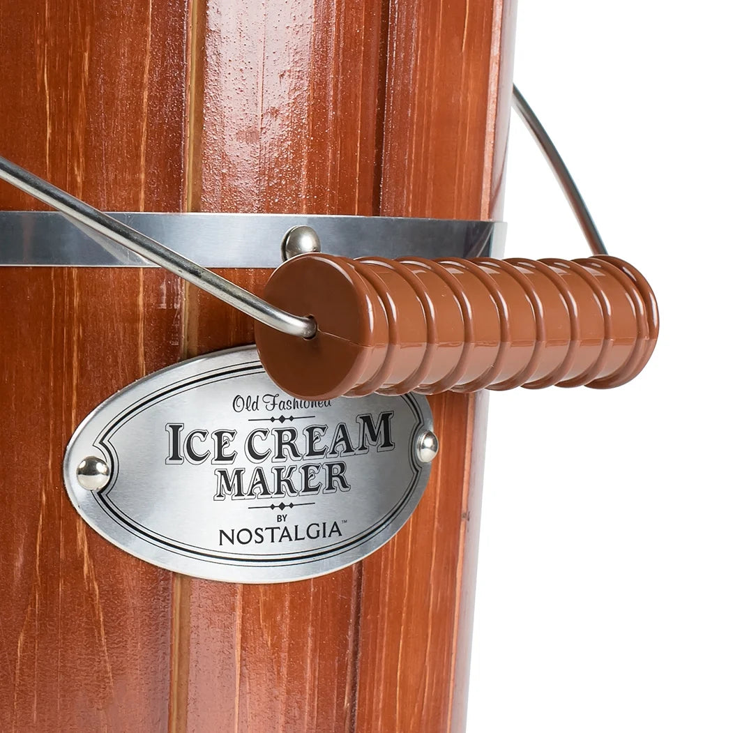 6-Quart Wood Bucket Ice Cream Maker Z33601