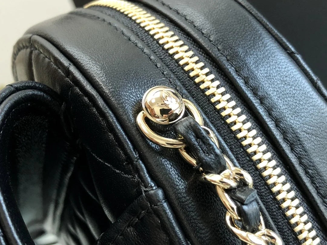 Black Mini Heart Bag P1726