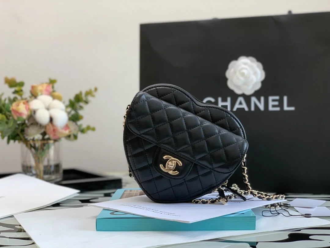 Black Mini Heart Bag P1726