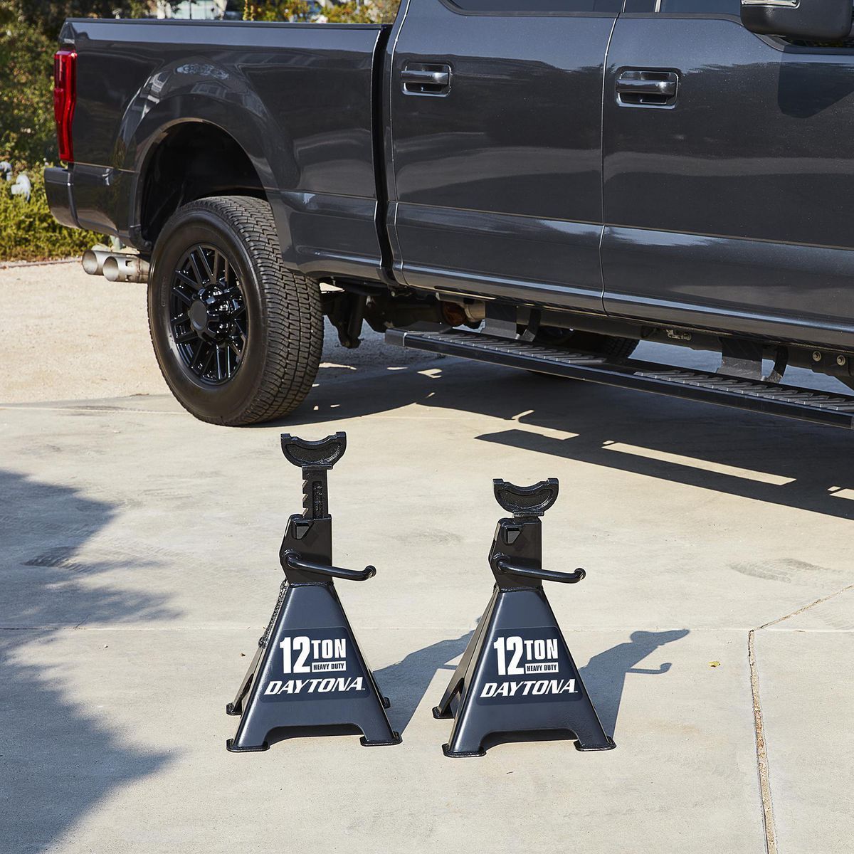 12 Ton Heavy Duty Ratcheting Jack Stands, Black Y224405