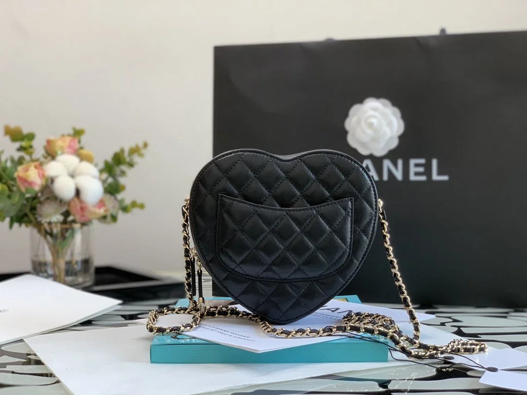 Black Mini Heart Bag P1726