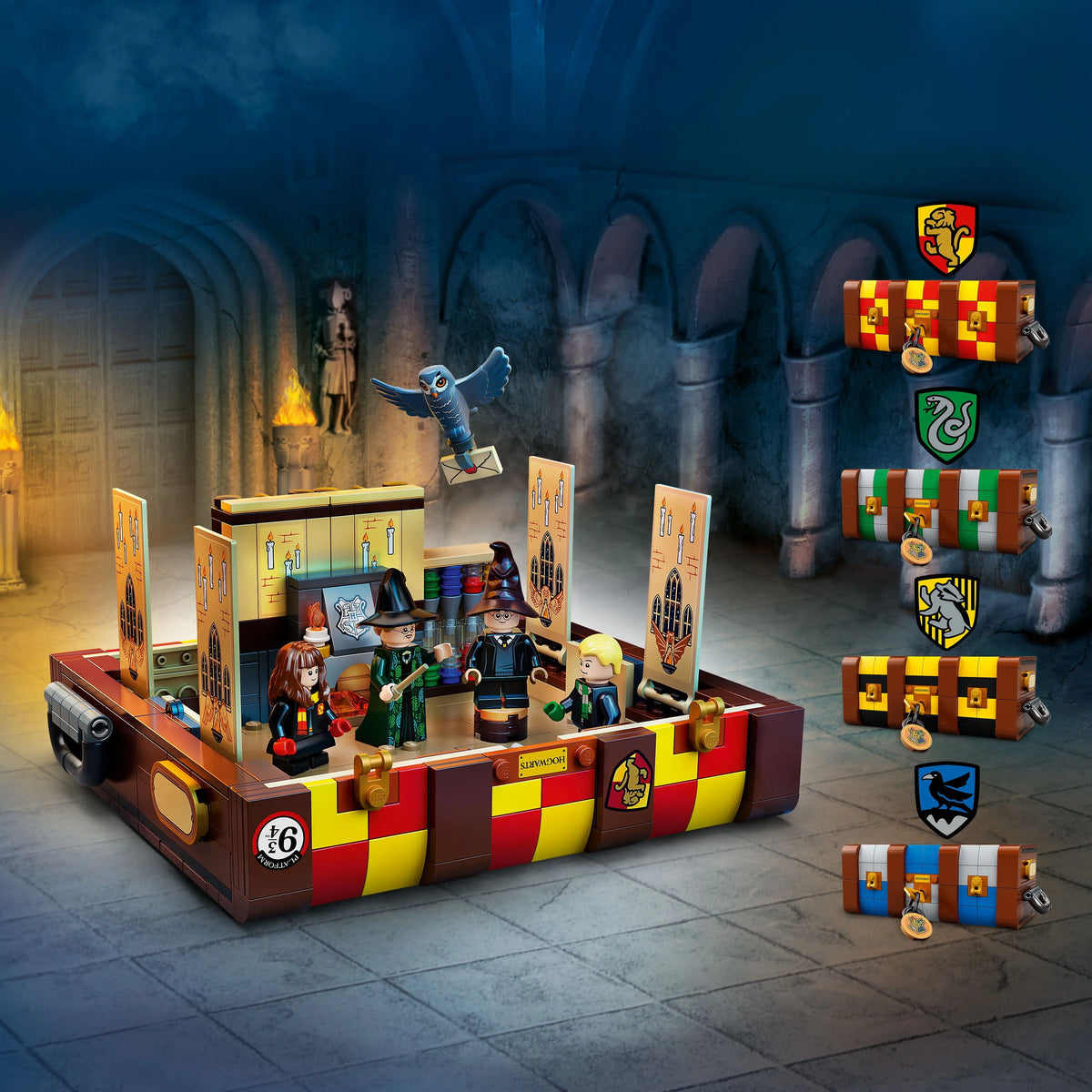 Customizable Toy Luggage Set with Minifigures F7050